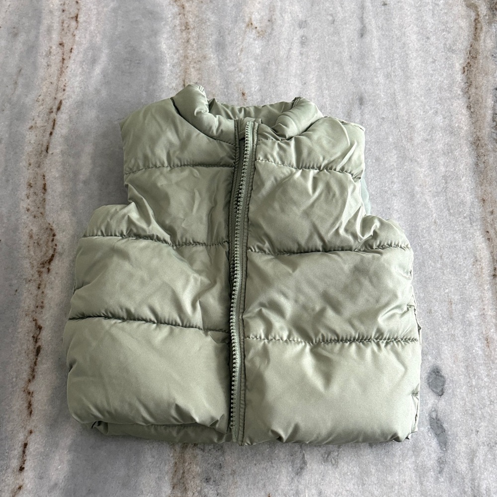 Old Navy Sage Green Puffer Vest